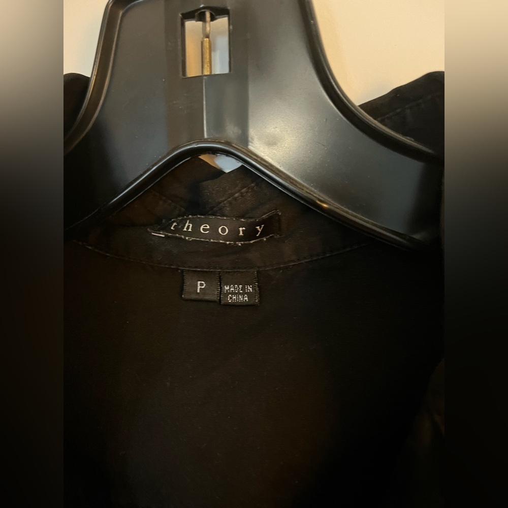 Theory short sleeve button down shirt - Picture 4 of 6